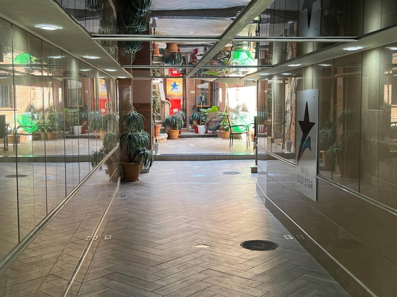 Hotel Old Star 바투미 외부 사진