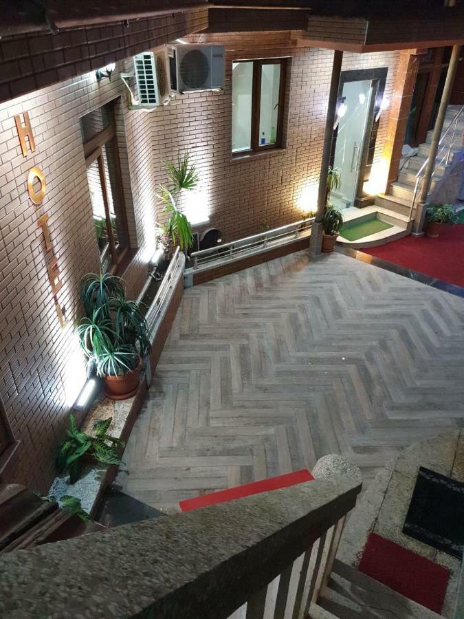 Hotel Old Star 바투미 외부 사진